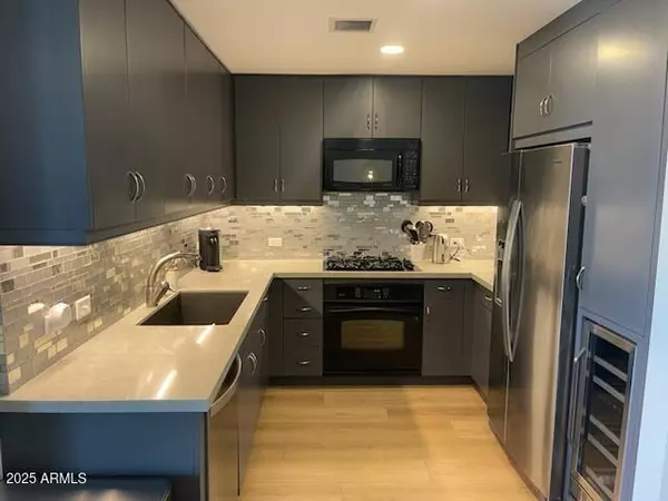 Scottsdale, AZ 85251,7157 E RANCHO VISTA Drive #5003