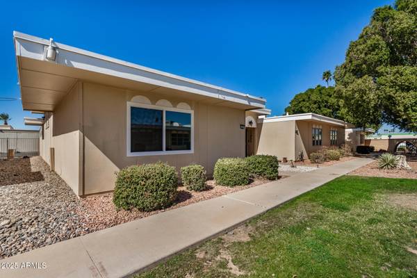 11075 W COGGINS Drive, Sun City, AZ 85351