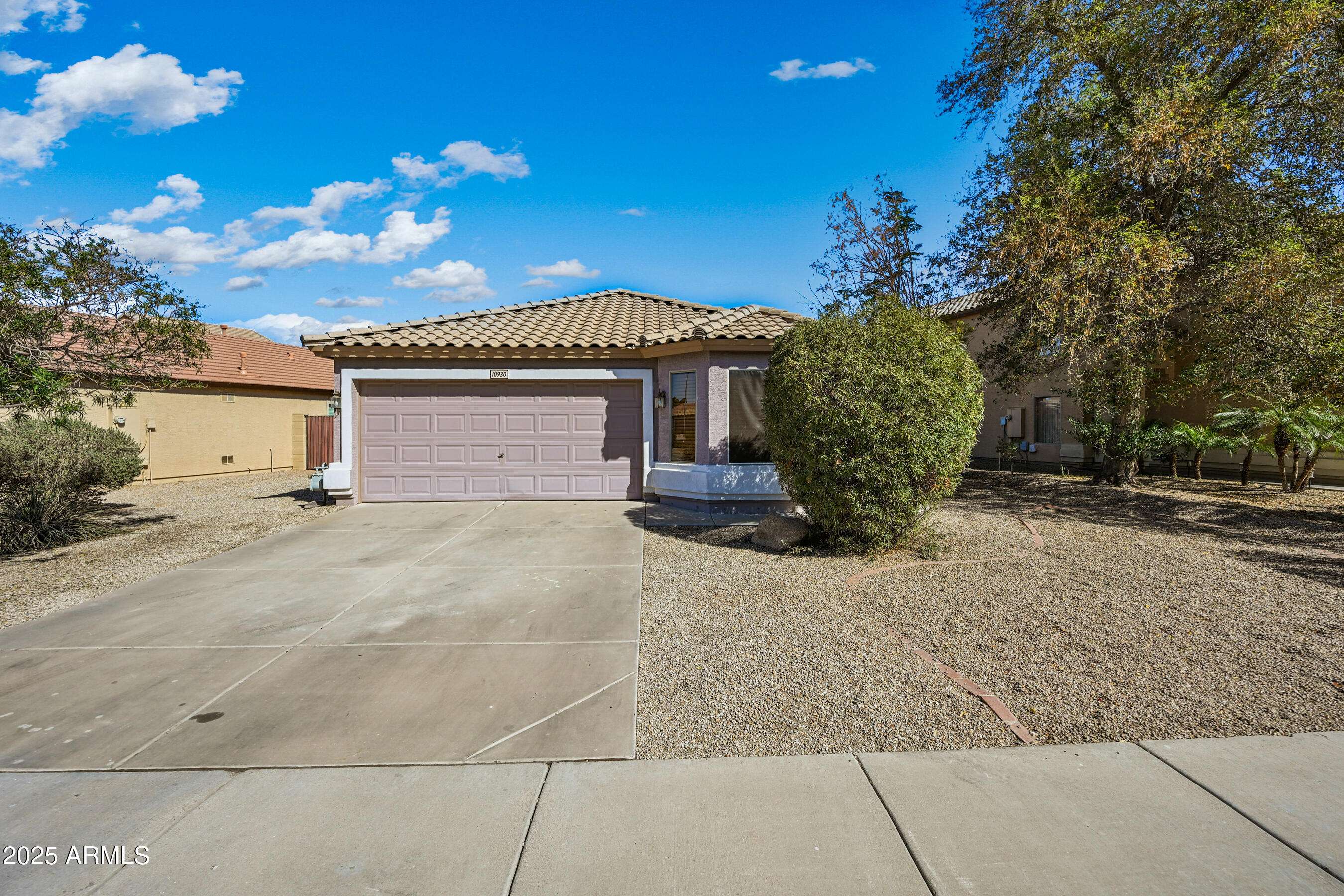 10930 W WILSHIRE Drive, Avondale, AZ 85323