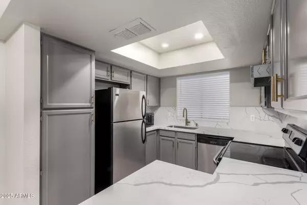 Tempe, AZ 85288,1905 E UNIVERSITY Drive #162
