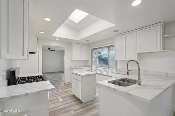 Phoenix, AZ 85027,2004 W Kristal Way