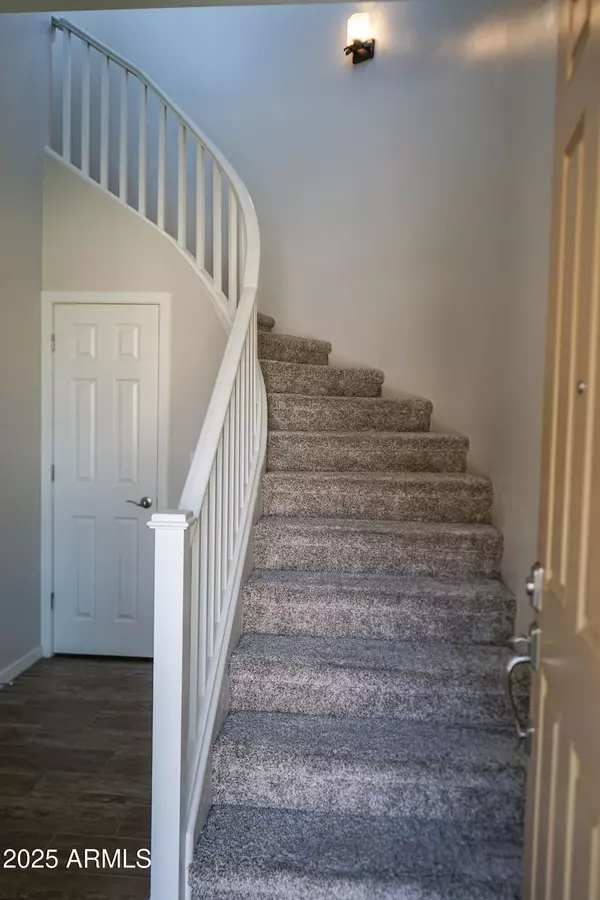 Chandler, AZ 85248,250 W QUEEN CREEK Road #229