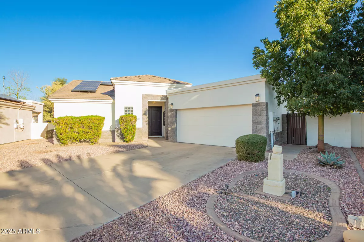 Phoenix, AZ 85032,3019 E REDFIELD Road