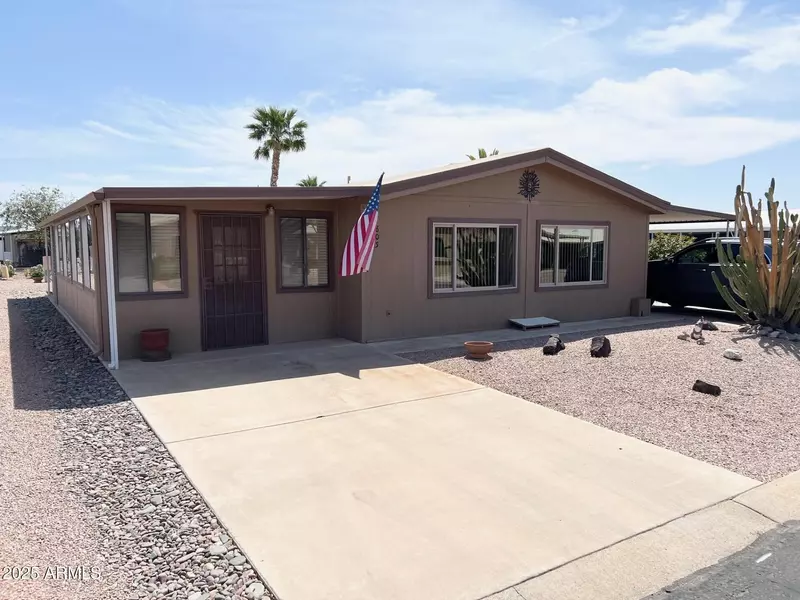 805 S 82ND Place, Mesa, AZ 85208