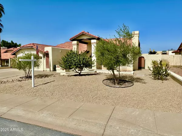 Phoenix, AZ 85022,1046 E LE MARCHE Avenue