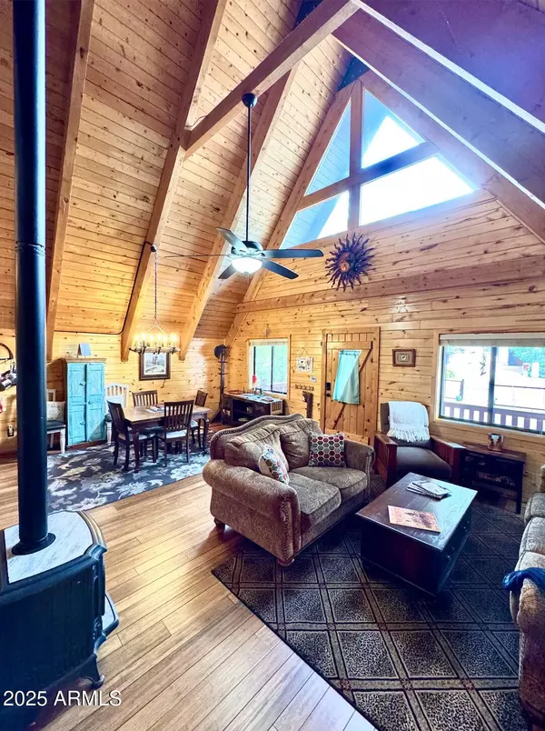 Payson, AZ 85541,403 W SHERWOOD Drive
