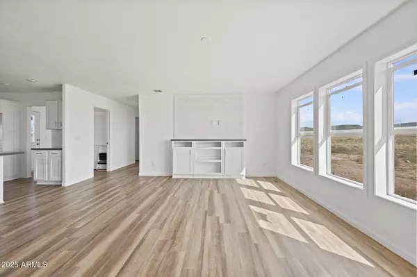 Paulden, AZ 86334,27360 N Miracle Lane