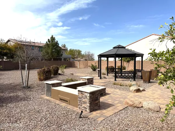 Gilbert, AZ 85298,5446 S SANDSTONE Court