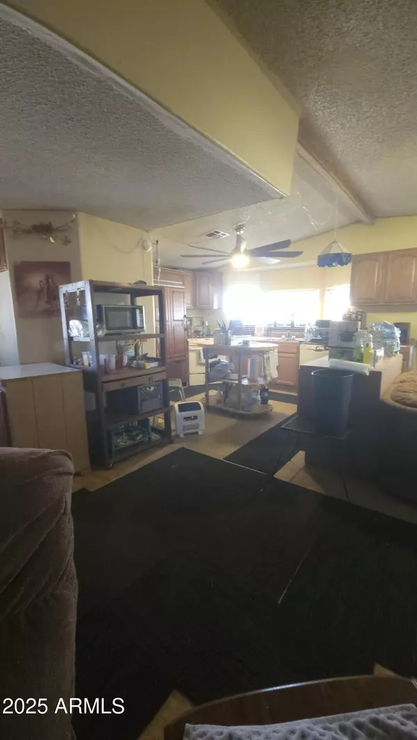 Coolidge, AZ 85128,352 W MARTIN Road