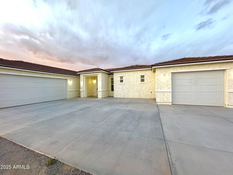 22536 W HUNTINGTON Drive, Buckeye, AZ 85326