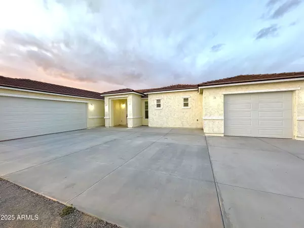 22536 W HUNTINGTON Drive, Buckeye, AZ 85326