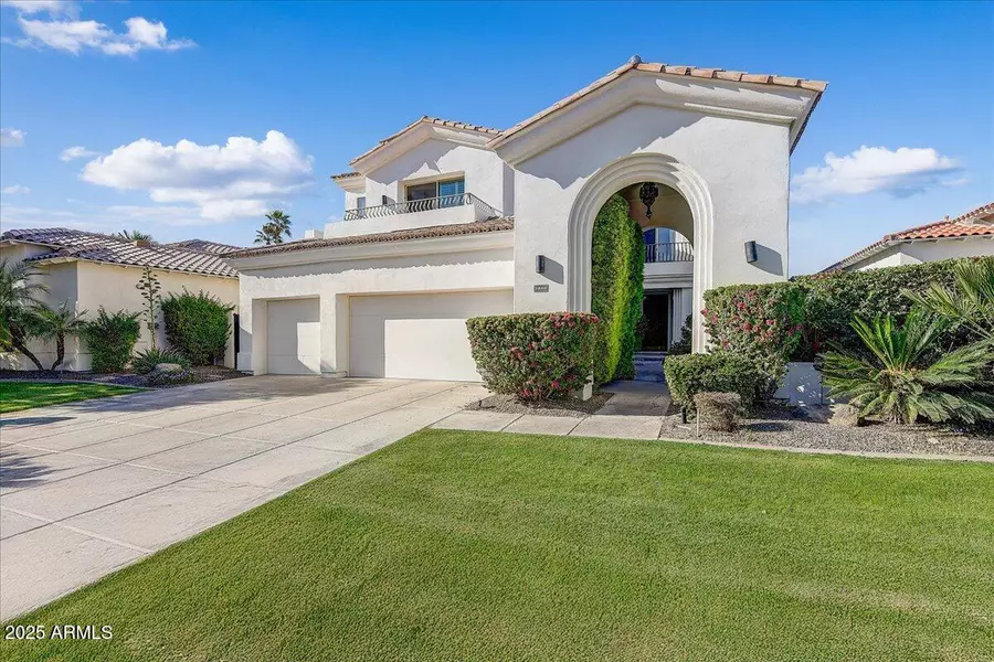 7640 E KRALL Street, Scottsdale, AZ 85250
