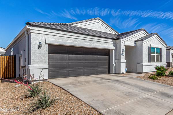 5180 E DIATOMITE Drive, San Tan Valley, AZ 85143