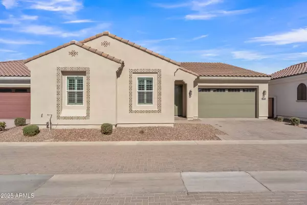 2458 E LARK Street, Gilbert, AZ 85297