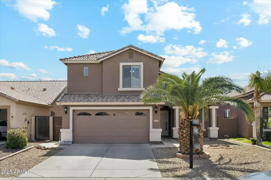 2755 E COWBOY COVE Trail, San Tan Valley, AZ 85143