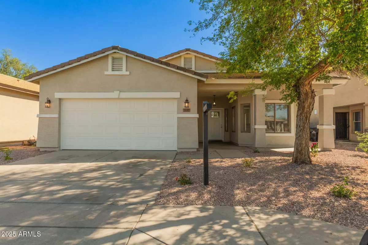 Phoenix, AZ 85033,7137 W SHEILA Lane