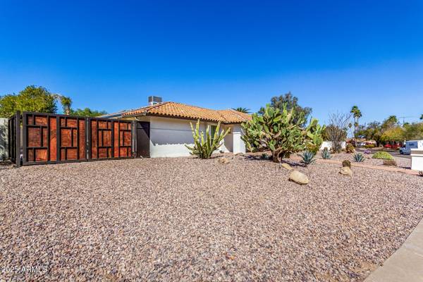 Phoenix, AZ 85028,9234 N 33rd Way