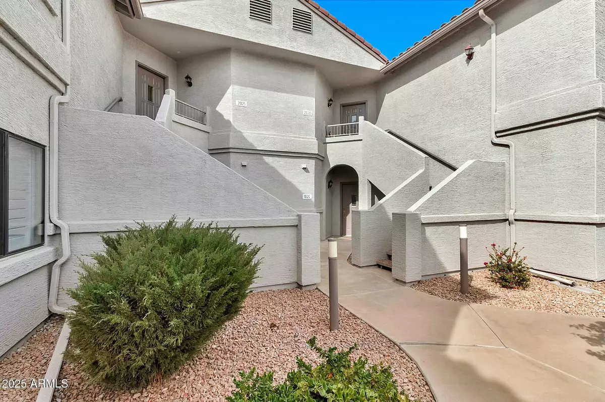 Scottsdale, AZ 85260,9455 E RAINTREE Drive #2020