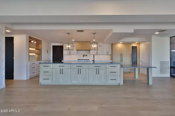 Scottsdale, AZ 85251,7161 E RANCHO VISTA Drive #6009