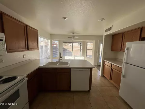 Chandler, AZ 85286,1092 W BLUEBIRD Drive