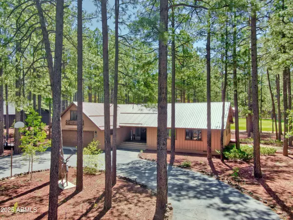 Pinetop, AZ 85935,7949 INDIAN BEND Road