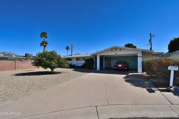 8043 N 10th Place, Phoenix, AZ 85020