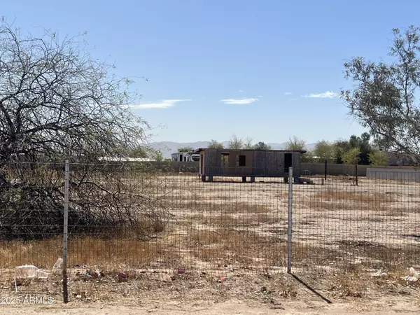 0 W Montanoso Drive #-, Wittmann, AZ 85361