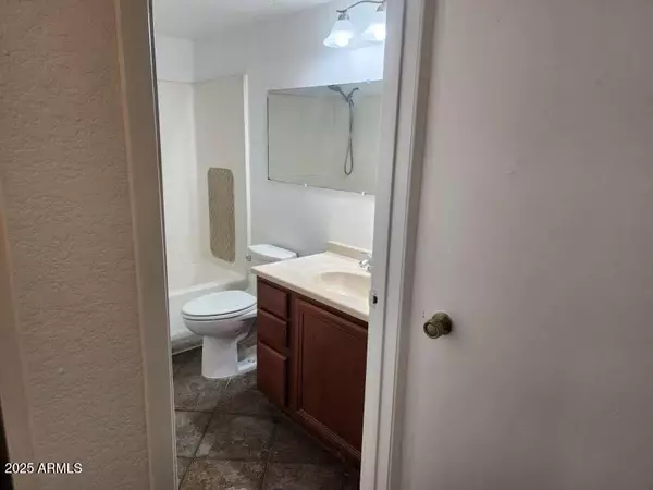 Glendale, AZ 85304,5757 W EUGIE Avenue #1102