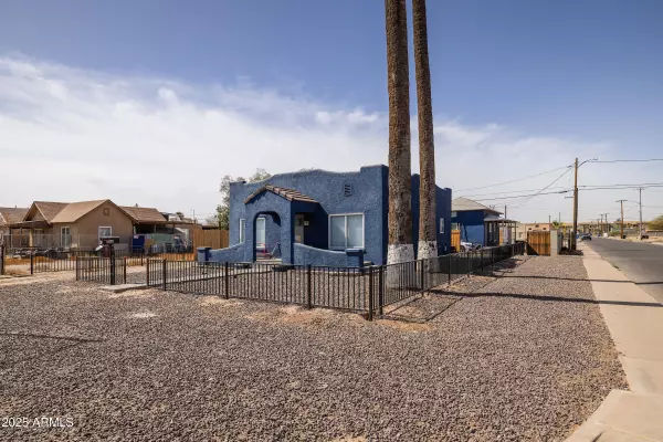 1004 S MONTEZUMA Avenue, Phoenix, AZ 85003