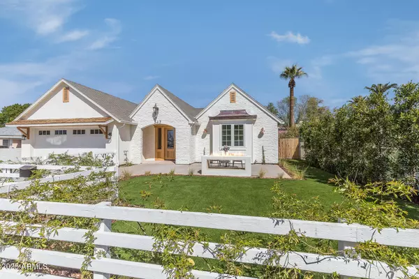 Phoenix, AZ 85020,542 E Hayward Avenue