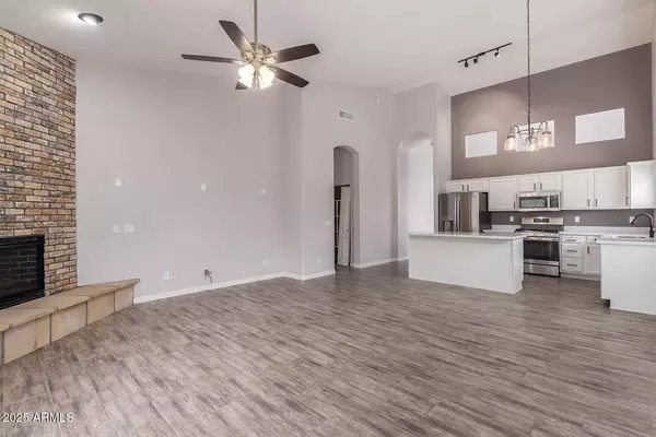 Mesa, AZ 85207,7037 E REGINA Street