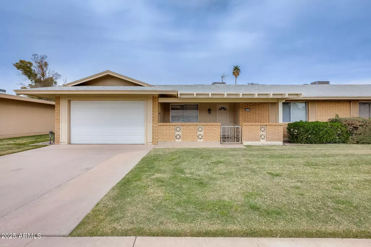 Sun City, AZ 85351,10816 W HATCHER Road