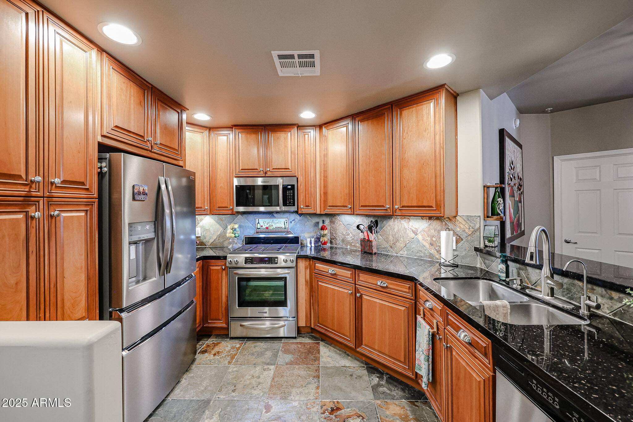 Phoenix, AZ 85054,5350 E DEER VALLEY Drive #2236