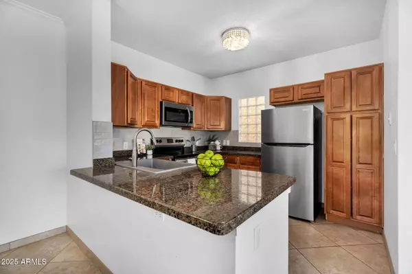 Phoenix, AZ 85048,16013 S DESERT FOOTHILLS Parkway #2089