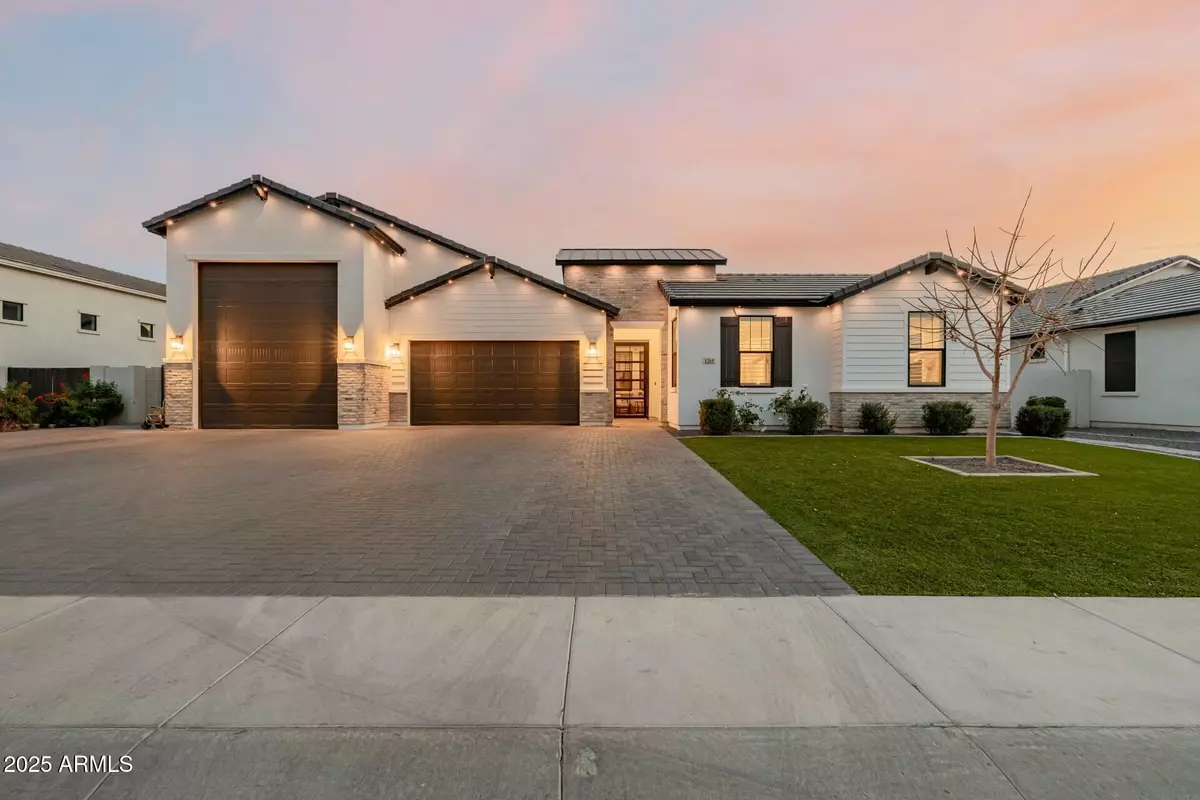 San Tan Valley, AZ 85140,1265 E LA FORTUNA Court