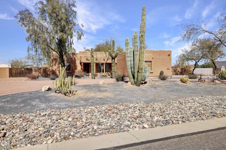 24522 W MARK Lane, Wittmann, AZ 85361