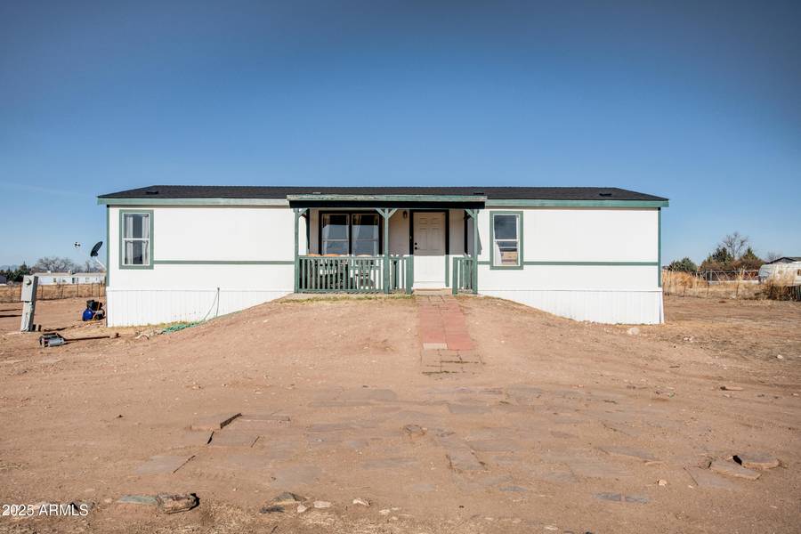 24250 N ST LOUIS Street, Paulden, AZ 86334