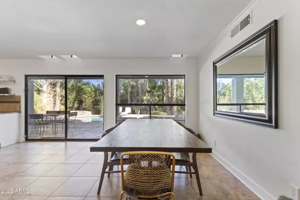 Scottsdale, AZ 85254,4938 E HEARN Road