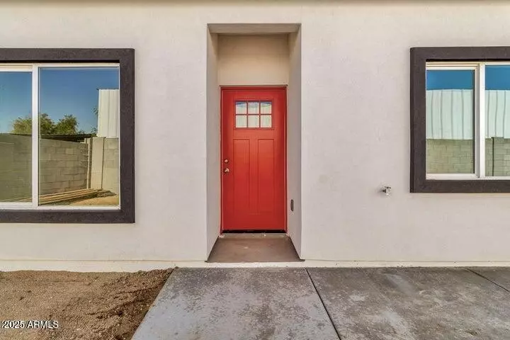 Phoenix, AZ 85009,2746 W PIMA Street #2