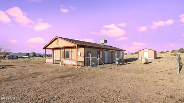 25840 N EMERY Drive, Paulden, AZ 86334