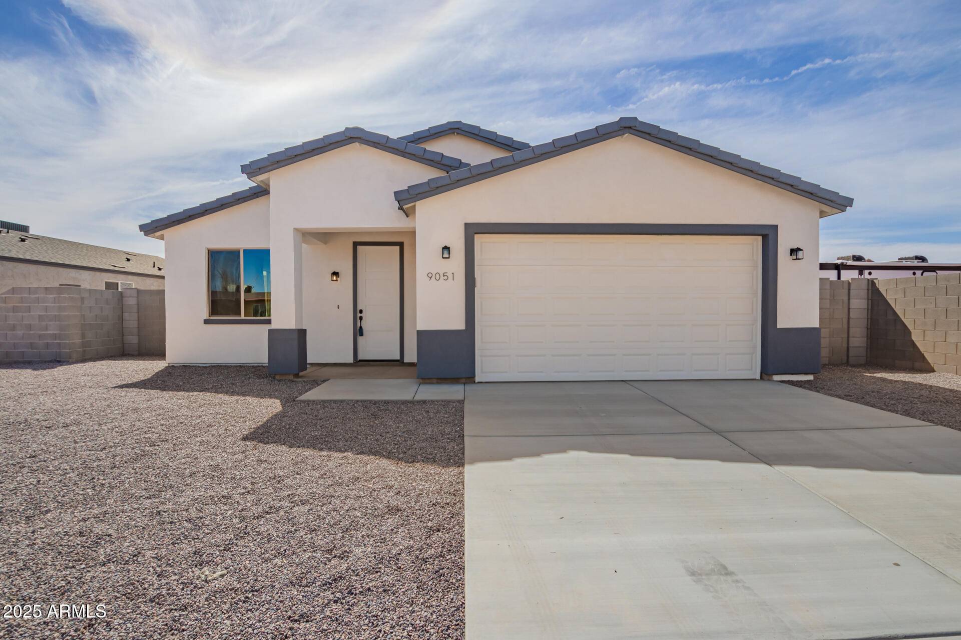 9051 W MAGNUM Drive, Arizona City, AZ 85123