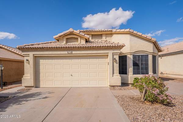 6718 E NORTHRIDGE Street, Mesa, AZ 85215