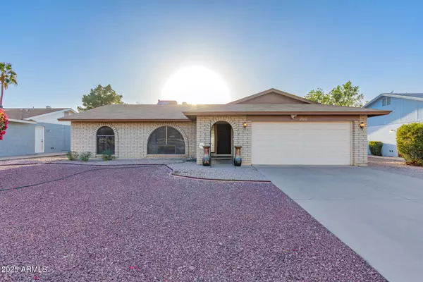 2512 N CENTRAL Drive, Chandler, AZ 85224