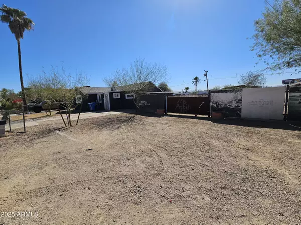 Phoenix, AZ 85009,2205 W HADLEY Street