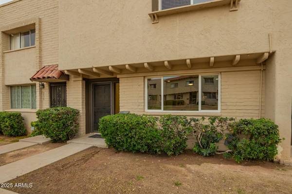 Scottsdale, AZ 85251,6841 E OSBORN Road #C