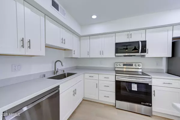 Glendale, AZ 85301,6333 N 49TH Avenue