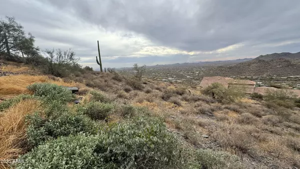 Cave Creek, AZ 85331,6213 E CARRIAGE Drive #2