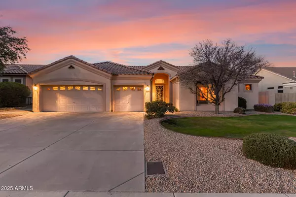 4614 W FALLEN LEAF Lane, Glendale, AZ 85310