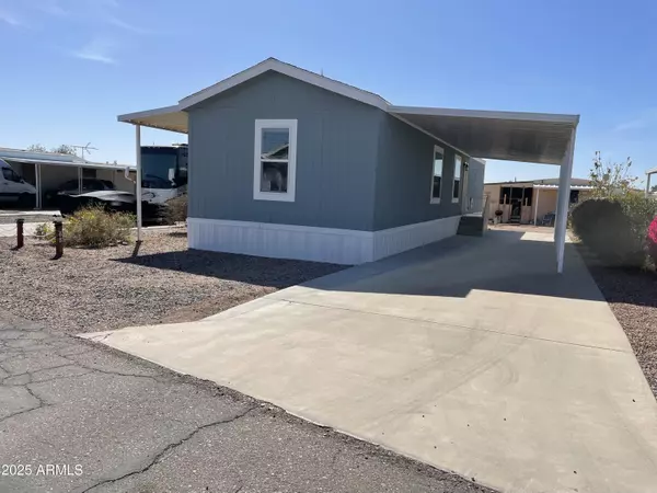 2481 W BROADWAY Avenue #68, Apache Junction, AZ 85120