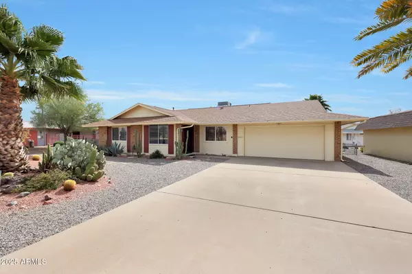 11067 W WHITE MOUNTAIN Road, Sun City, AZ 85351